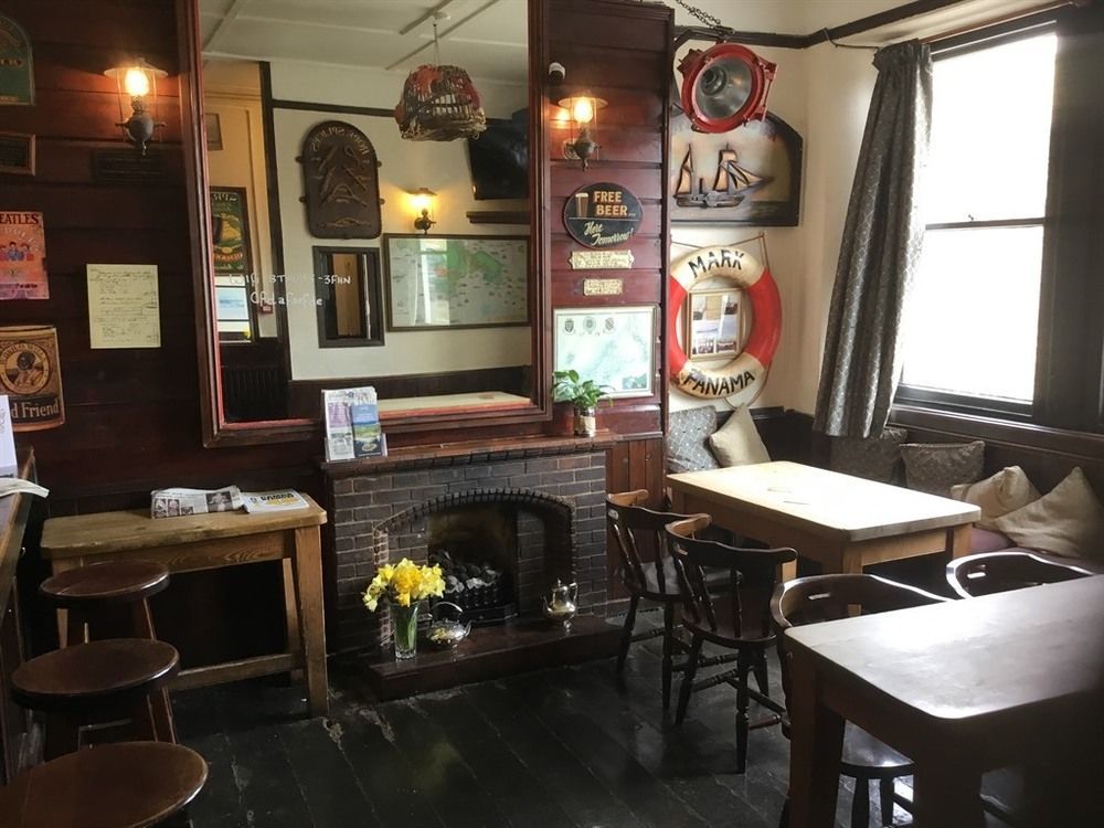 The Dock Inn ペンザンス エクステリア 写真